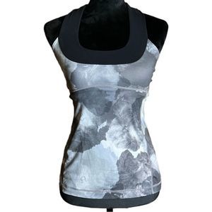 Lululemon Scoop Neck Tank Black / White Coal Built In Bra Cami Size 4